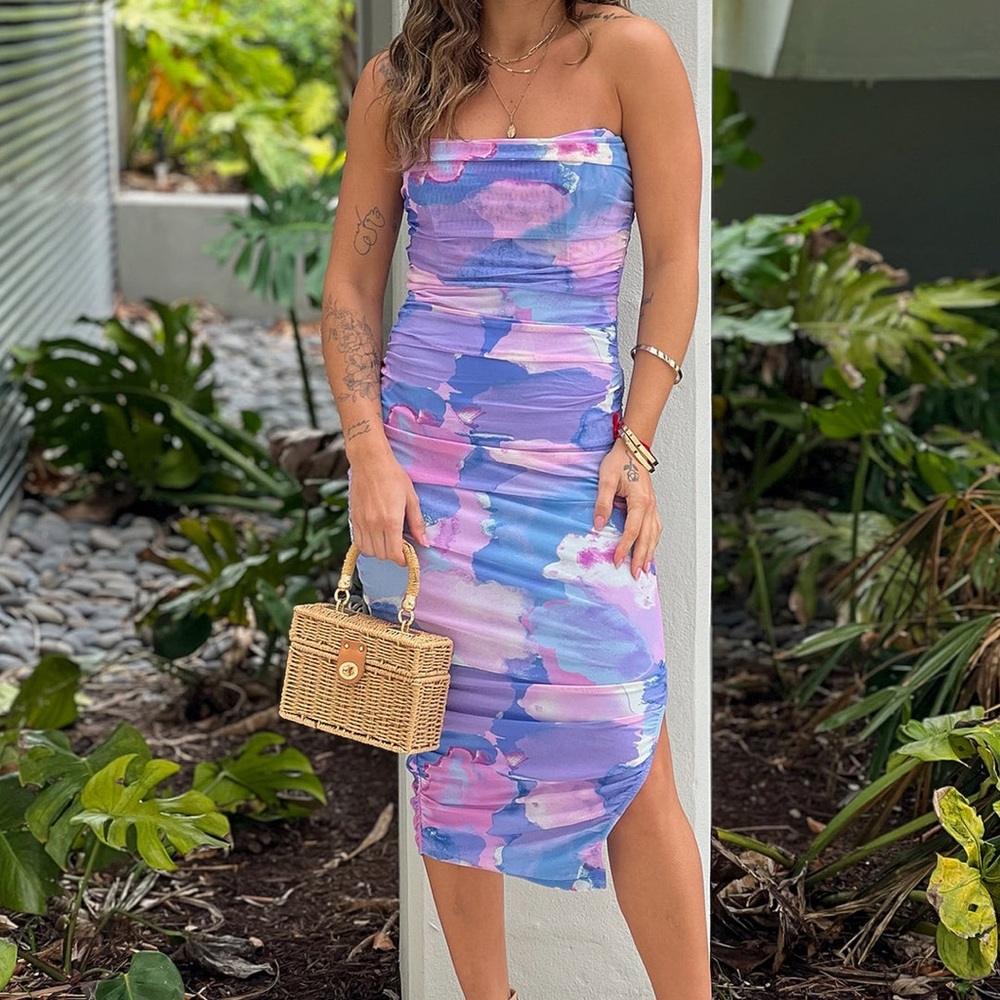 LAVENDER FLORAL RUCHED MIDI DRESS